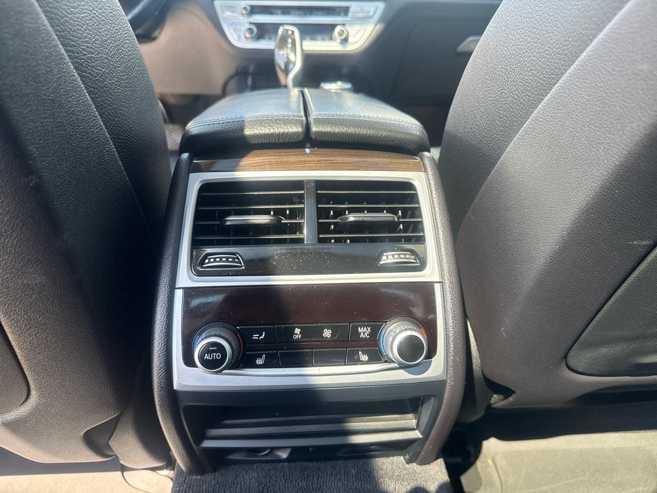 Used 2019 BMW 740i xDrive AWD/4WD image 27