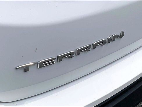Used 2024 GMC Terrain SLE AWD/4WD image 30
