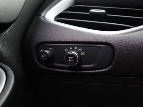 Used 2024 Chevrolet Malibu LT image 18