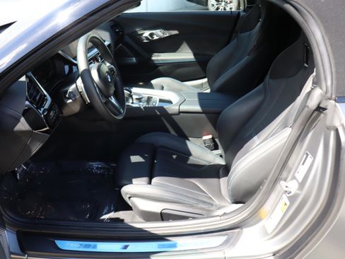 Certified 2022 BMW Z4 M40i w/ Premium Package image 13
