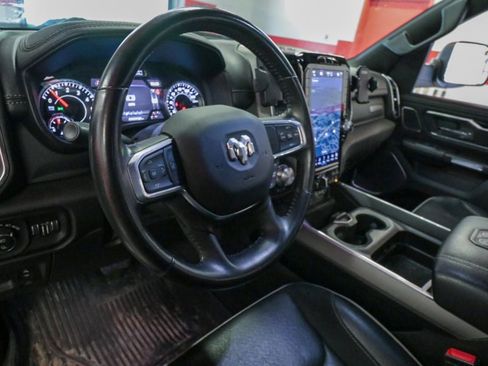 Used 2022 RAM 1500 Laramie AWD/4WD image 12