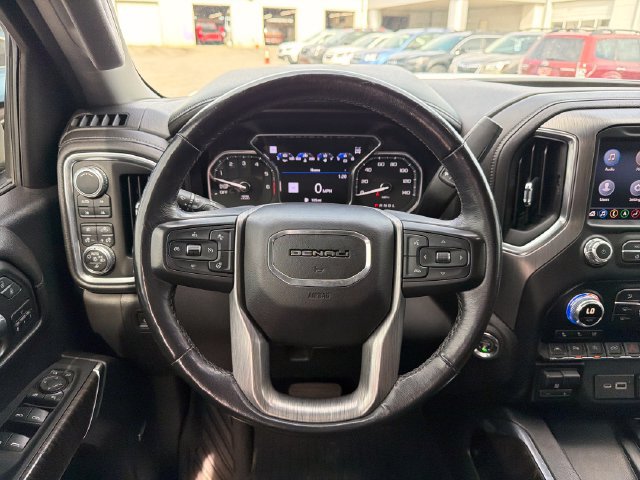 Used 2019 GMC Sierra 1500 Denali w/ Denali Ultimate Package AWD/4WD image 10
