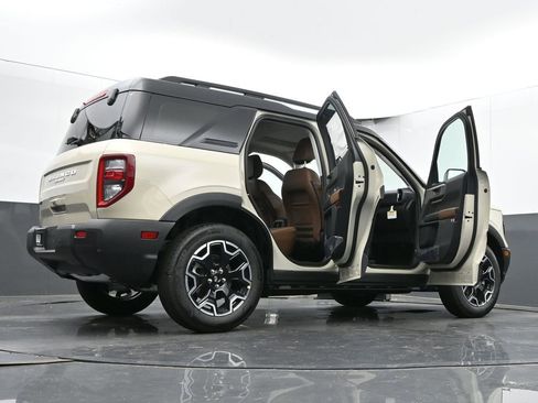 New 2025 Ford Bronco Sport Outer Banks w/ Outer Banks Tech Package+ image 70