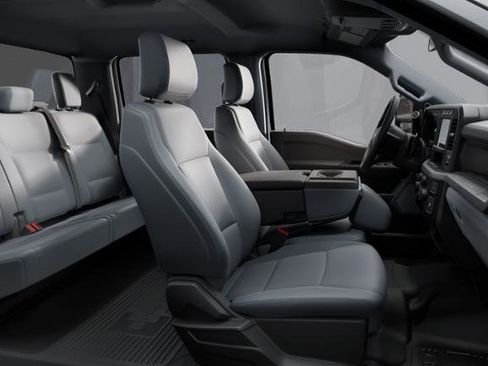 New 2025 Ford F550 4x4 Crew Cab Super Duty image 6