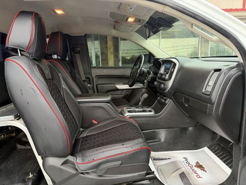 Used 2020 Chevrolet Colorado LT w/ Safety Package RWD image 22