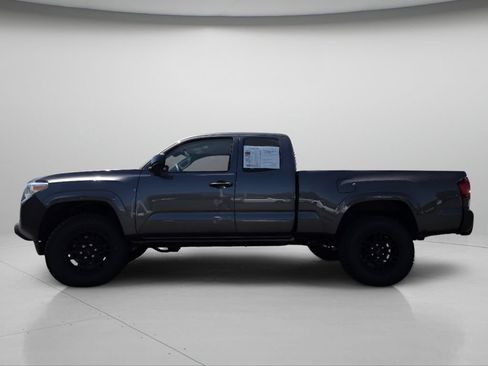 Used 2021 Toyota Tacoma SR AWD/4WD image 19