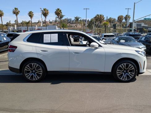 Used 2025 BMW X3 xDrive30i AWD/4WD image 3