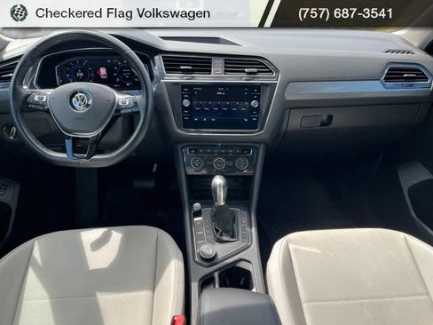Used 2019 Volkswagen Tiguan SEL w/ 3rd Row Seat Package AWD/4WD image 33