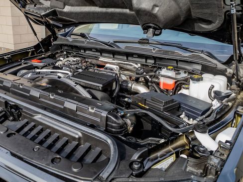 Used 2025 GMC Sierra 2500 Denali Ultimate image 39