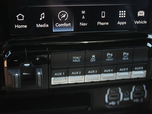 Used 2024 RAM 2500 Rebel w/ Bed Utility Group image 10