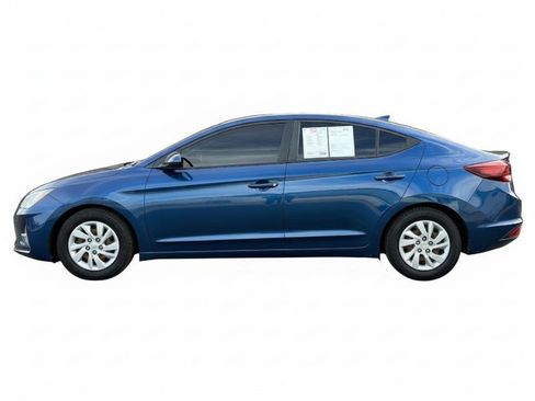 Used 2020 Hyundai Elantra SE image 3