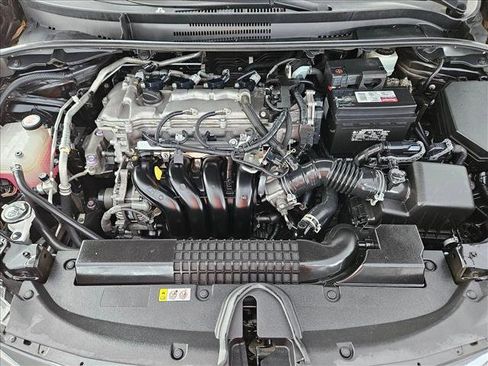 Used 2021 Toyota Corolla LE FWD image 22