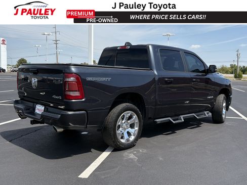 Used 2020 RAM 1500 Big Horn AWD/4WD image 3