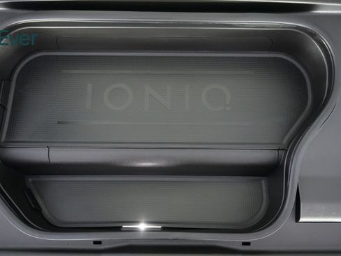 Used 2024 Hyundai Ioniq 6 SEL RWD image 25