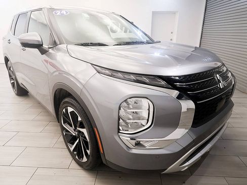 Used 2024 Mitsubishi Outlander FWD image 7