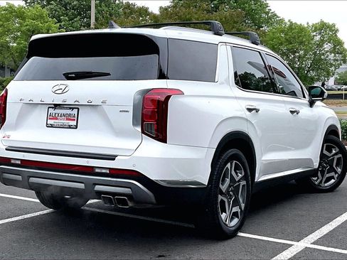 Used 2023 Hyundai Palisade Limited w/ Cargo Package AWD/4WD image 11