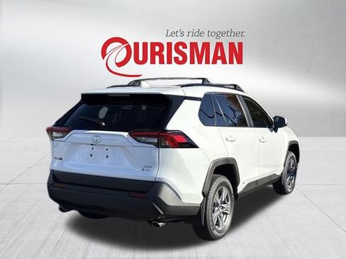 Used 2025 Toyota RAV4 XLE image 2