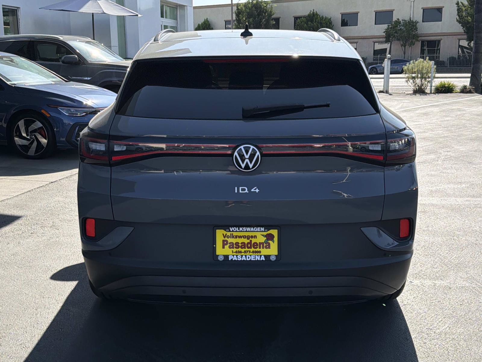 Used 2023 Volkswagen ID.4 Pro RWD image 4