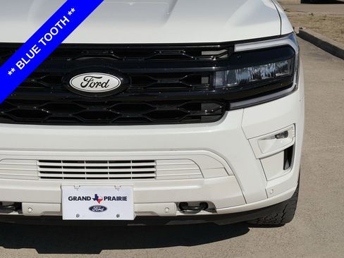 Certified 2022 Ford Expedition Max Limited image 10