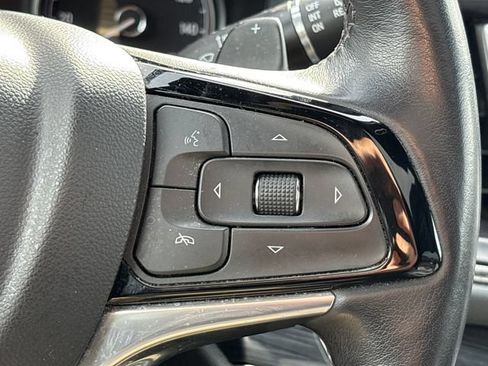 Used 2024 Buick Enclave Essence w/ Experience Buick Package AWD/4WD image 19
