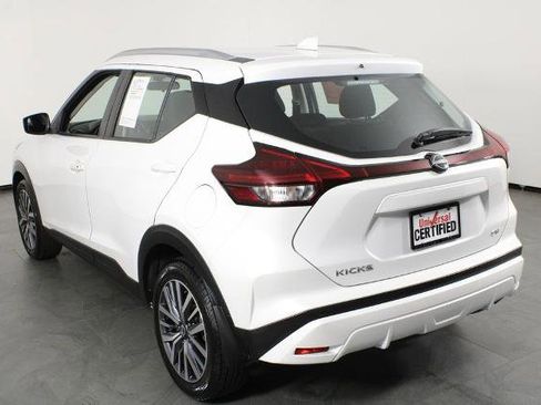 Certified 2023 Nissan Kicks SV FWD image 4