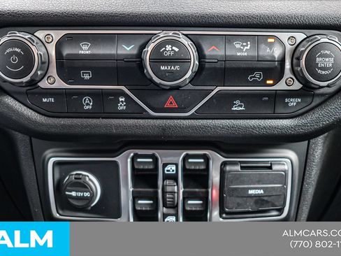 Used 2025 Jeep Wrangler Unlimited Sport AWD/4WD image 32
