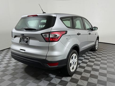 Used 2018 Ford Escape S image 10
