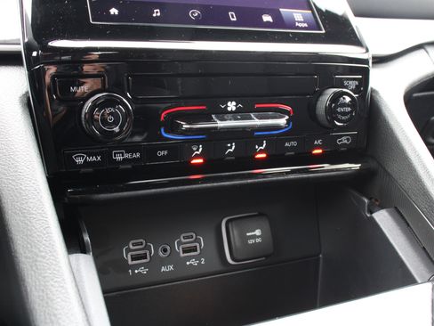 New 2025 Jeep Grand Cherokee L Laredo image 20