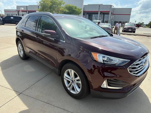 Used 2019 Ford Edge SEL w/ Equipment Group 201A AWD/4WD image 3