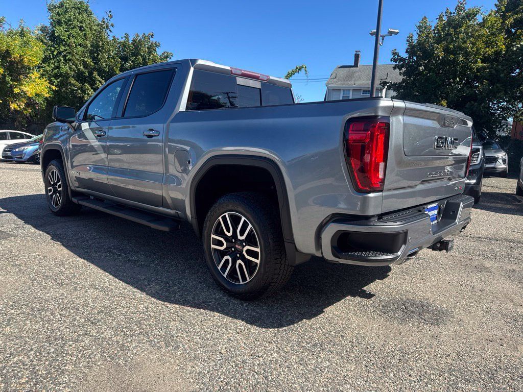 Used 2019 GMC Sierra 1500 AT4 w/ Off Road Performance Package AWD/4WD image 4