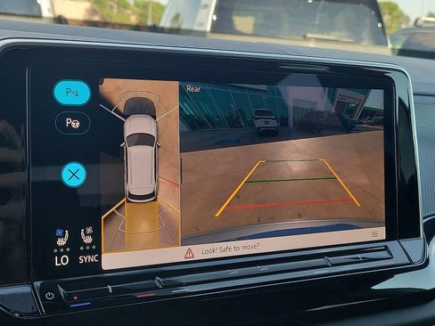 New 2026 Volkswagen Atlas Cross Sport SEL Premium R-Line image 18