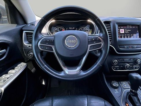 Certified 2021 Jeep Cherokee Latitude Lux w/ Mopar Interior Package AWD/4WD image 11