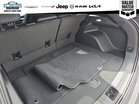 Used 2024 Chevrolet Blazer EV LT AWD/4WD image 36