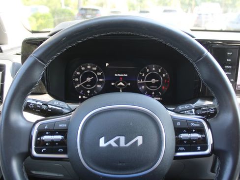 Certified 2023 Kia Sorento SX FWD image 27