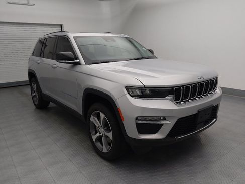 Used 2024 Jeep Grand Cherokee Limited 4xe AWD/4WD image 13