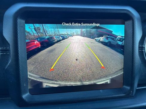 Used 2022 Jeep Wrangler Unlimited Sahara 4xe image 31