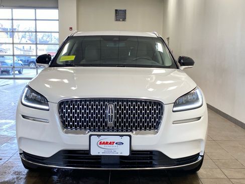 Used 2022 Lincoln Corsair AWD w/ Equipment Group 101A image 3