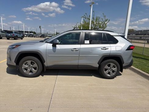 Used 2025 Toyota RAV4 XLE w/ Convenience Package AWD/4WD image 4