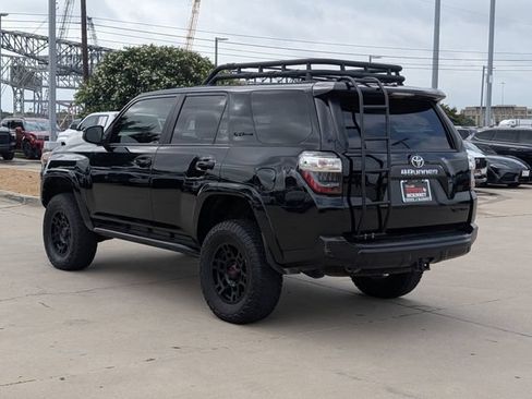 Used 2020 Toyota 4Runner TRD Pro AWD/4WD image 8