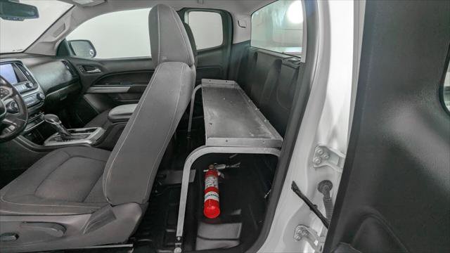 Used 2022 Chevrolet Colorado LT w/ Fleet Safety Package RWD image 17