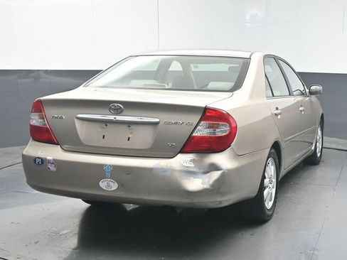 Used 2004 Toyota Camry XLE FWD image 7