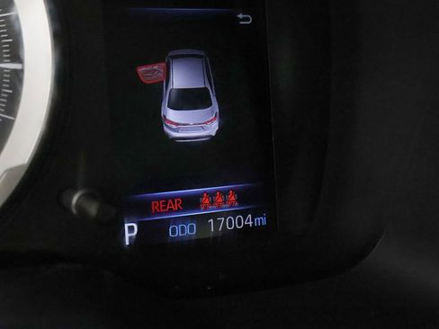 Used 2022 Toyota Corolla LE FWD image 31