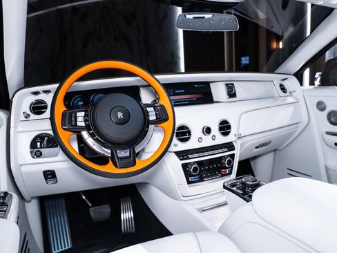 Used 2026 Rolls-Royce Phantom Sedan image 28
