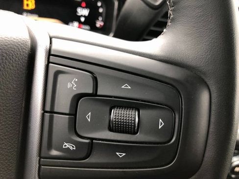 Used 2025 GMC Sierra 1500 SLT AWD/4WD image 7