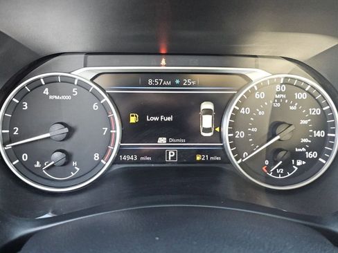 Used 2025 Nissan Sentra SV image 29