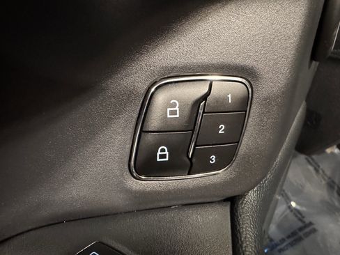 Used 2024 Ford Expedition Max XLT image 24