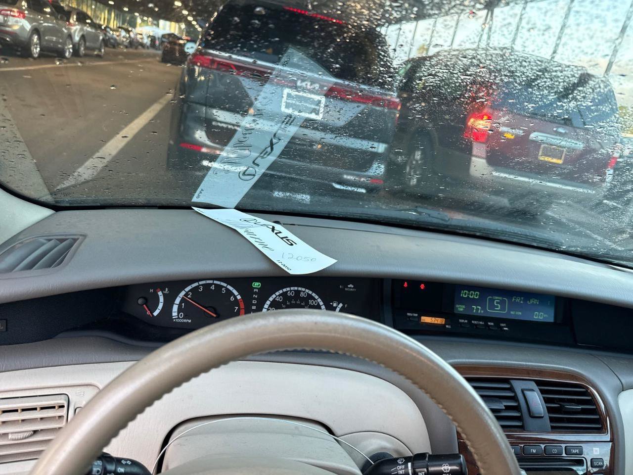 Used 2000 Toyota Avalon XL FWD image 11
