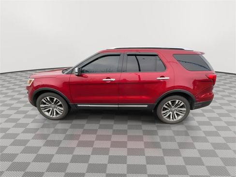 Used 2016 Ford Explorer Platinum image 5