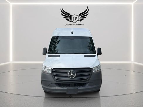 Used 2024 Mercedes-Benz eSprinter 170 Cargo image 15