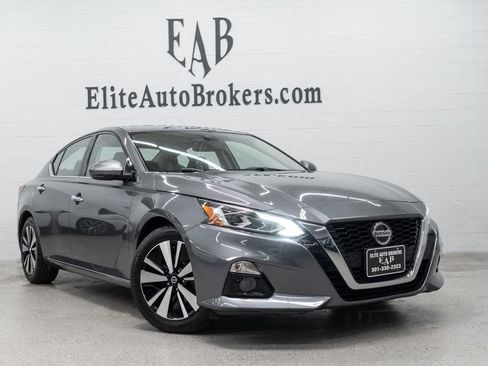 Used 2019 Nissan Altima 2.5 SL FWD image 45
